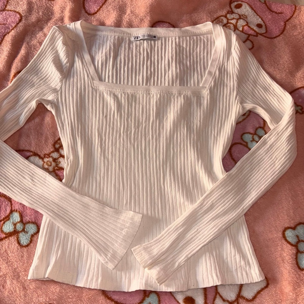 White Zara squared neck causal long sleeve shirt size medium